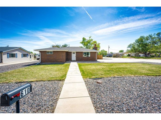 610 3rd St, Bennett, CO 80102