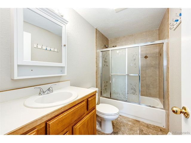 610 3rd St, Bennett, CO 80102