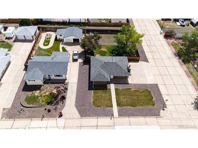 610 3rd St, Bennett, CO 80102