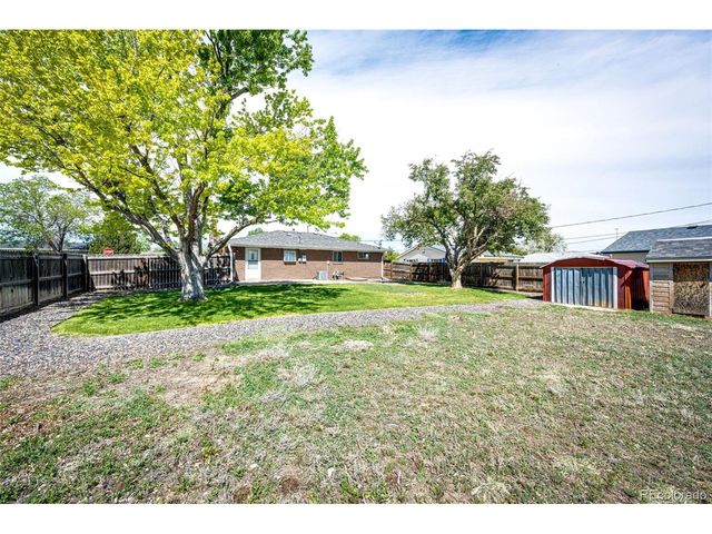 610 3rd St, Bennett, CO 80102