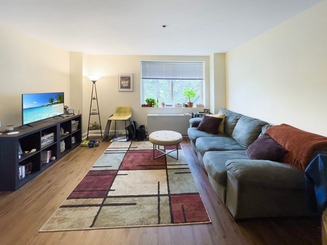 332 Jamaicaway 306, Boston, MA 02130