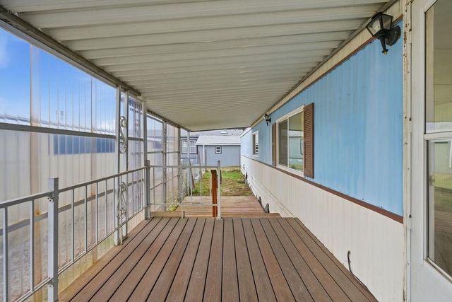 1211 E Lyons Ave, Spokane, WA 99208