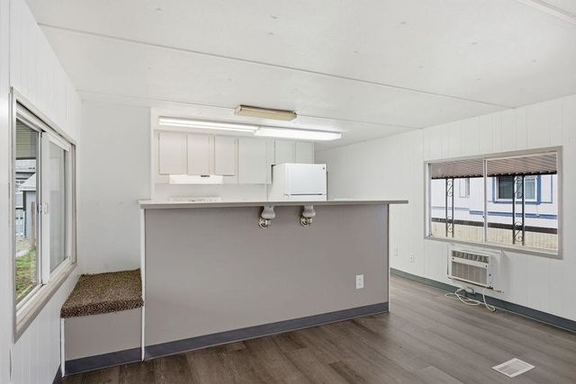 1211 E Lyons Ave, Spokane, WA 99208