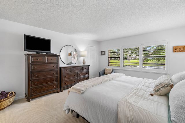 24 Stratford Drive E Unit E, Boynton Beach, FL 33436