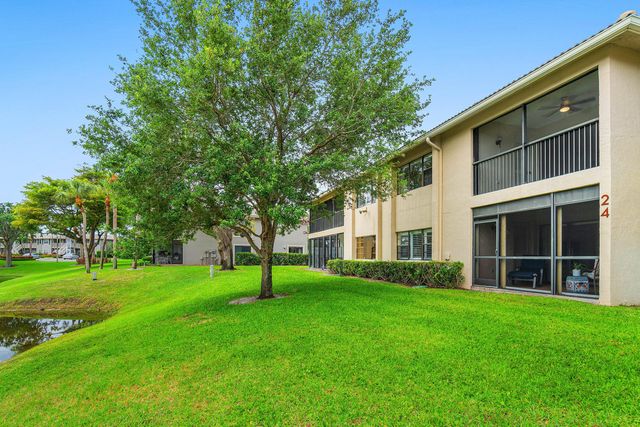 24 Stratford Drive E Unit E, Boynton Beach, FL 33436