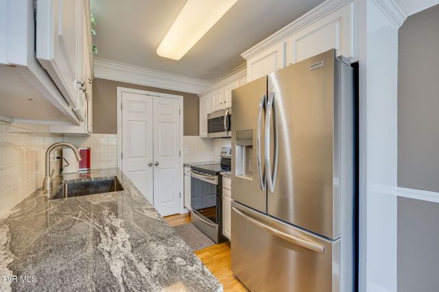 506 Manor Drive E, Kingsport, TN 37660