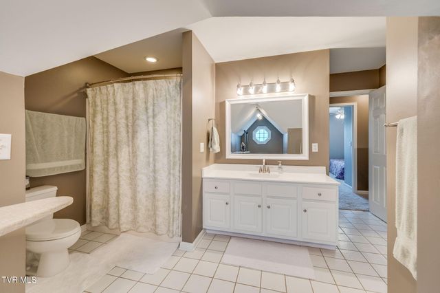 506 Manor Drive E, Kingsport, TN 37660