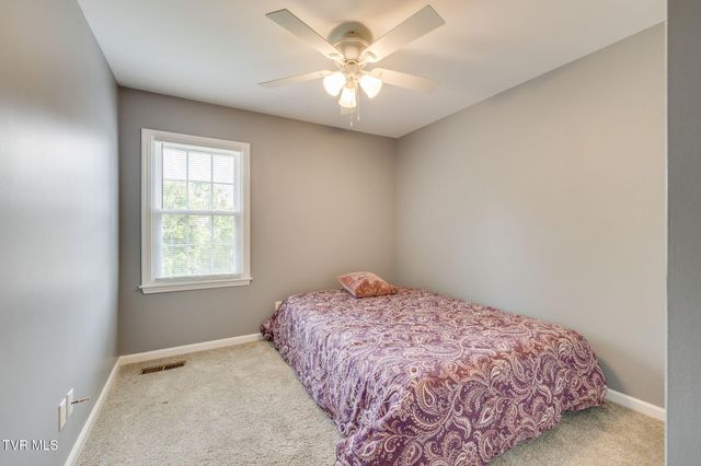 506 Manor Drive E, Kingsport, TN 37660