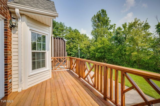 506 Manor Drive E, Kingsport, TN 37660