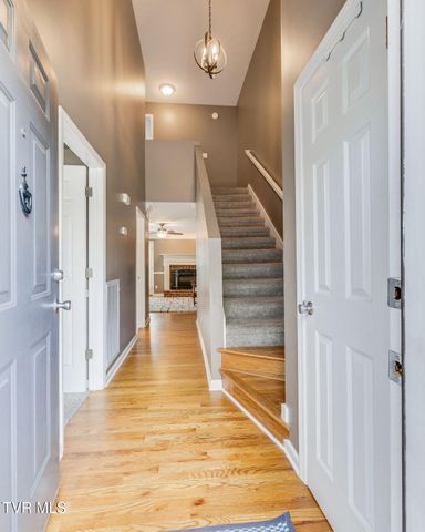 506 Manor Drive E, Kingsport, TN 37660
