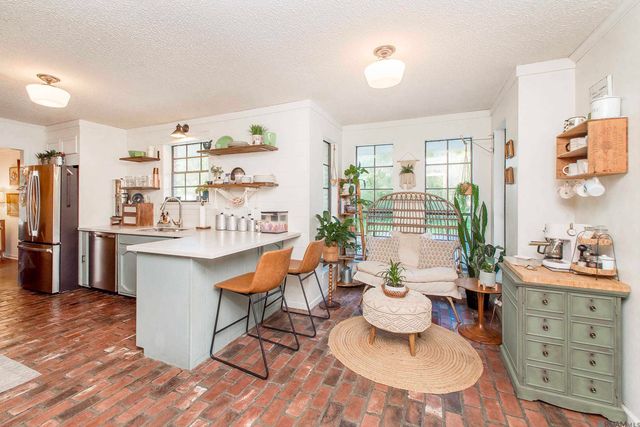 7634 Conestoga Dr, Greenwell Springs, LA 70739