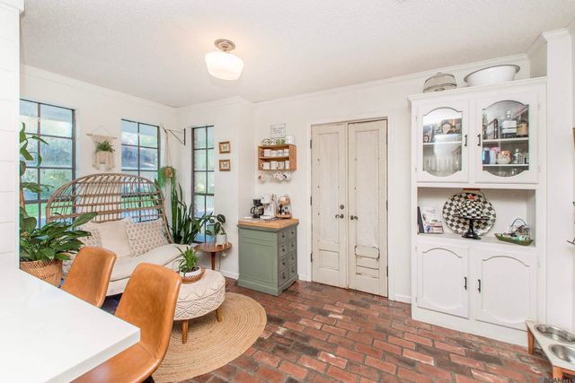 7634 Conestoga Dr, Greenwell Springs, LA 70739