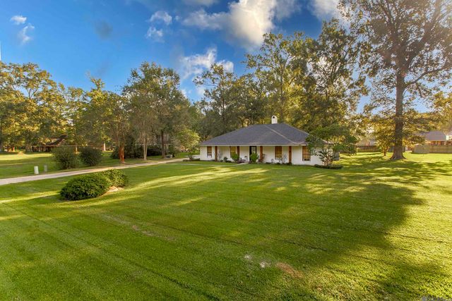 7634 Conestoga Dr, Greenwell Springs, LA 70739