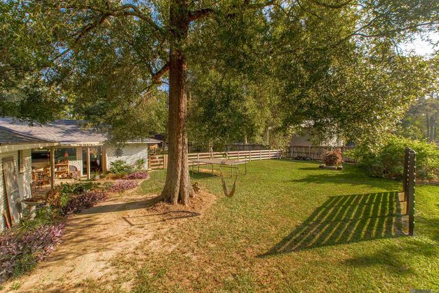 7634 Conestoga Dr, Greenwell Springs, LA 70739