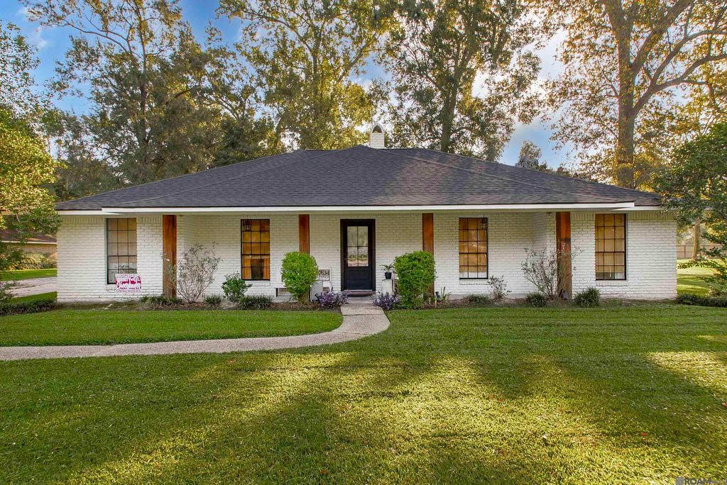 7634 Conestoga Dr, Greenwell Springs, LA 70739
