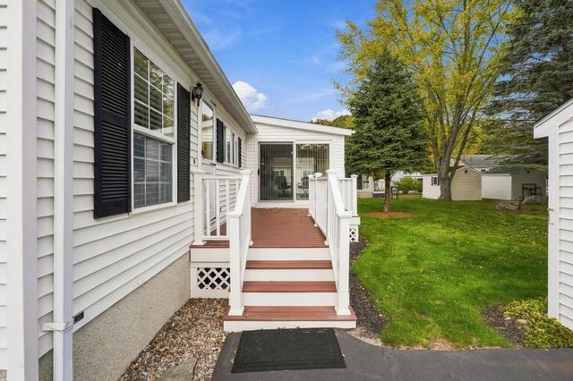 3 Knollwood, Bridgewater, MA 02324