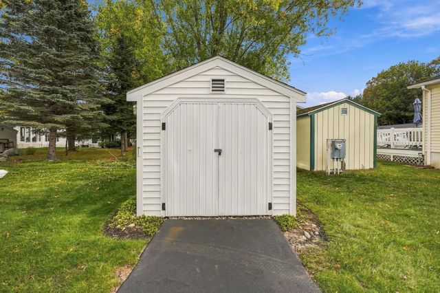3 Knollwood, Bridgewater, MA 02324