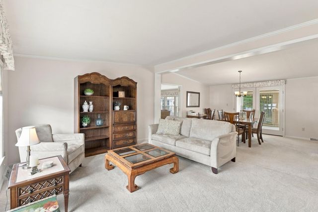 3 Knollwood, Bridgewater, MA 02324