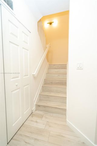 8760 NW 97th Ave 203, Doral, FL 33178