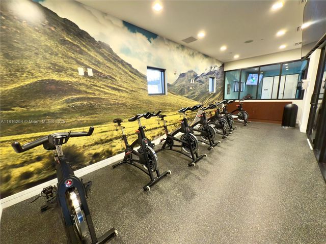 8760 NW 97th Ave 203, Doral, FL 33178