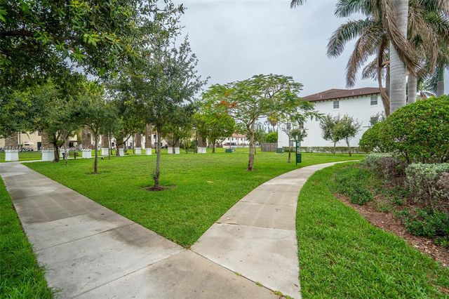 8760 NW 97th Ave 203, Doral, FL 33178