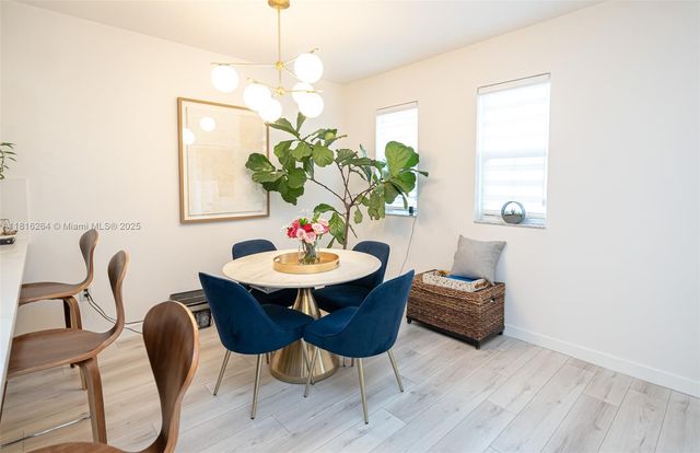 8760 NW 97th Ave 203, Doral, FL 33178