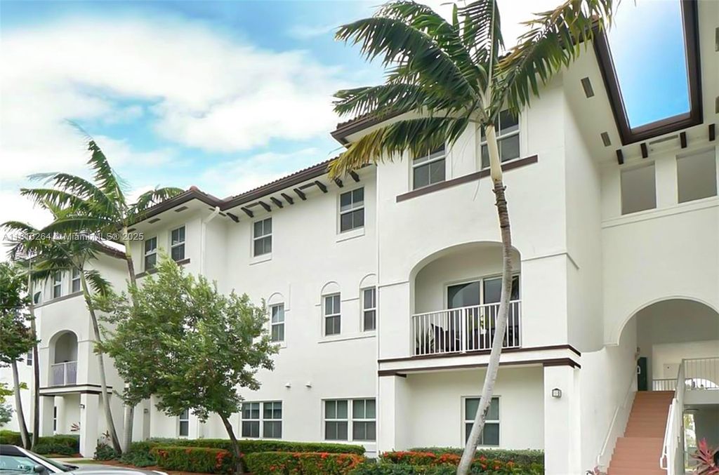 8760 NW 97th Ave 203, Doral, FL 33178