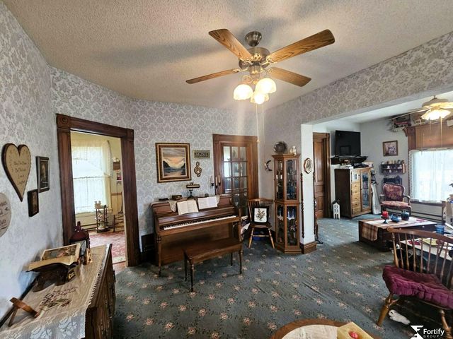 315 N 11Th Street, Geneva, NE 68361