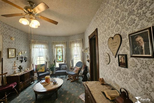 315 N 11Th Street, Geneva, NE 68361