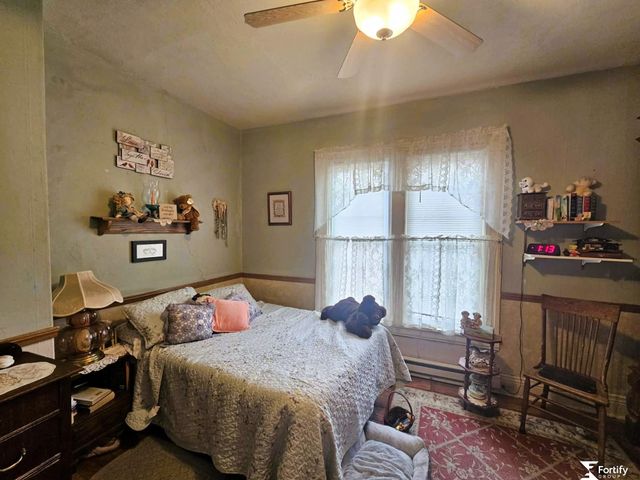 315 N 11Th Street, Geneva, NE 68361