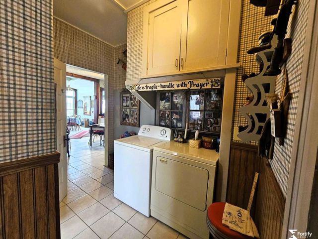 315 N 11Th Street, Geneva, NE 68361