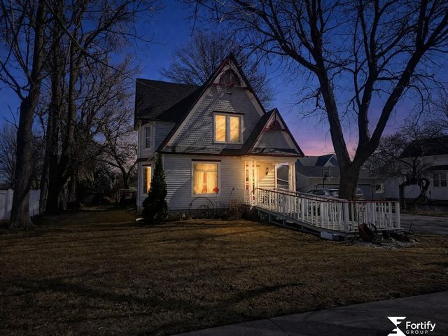 315 N 11Th Street, Geneva, NE 68361