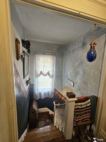 315 N 11Th Street, Geneva, NE 68361