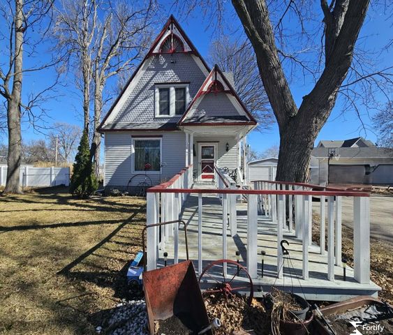 315 N 11Th Street, Geneva, NE 68361