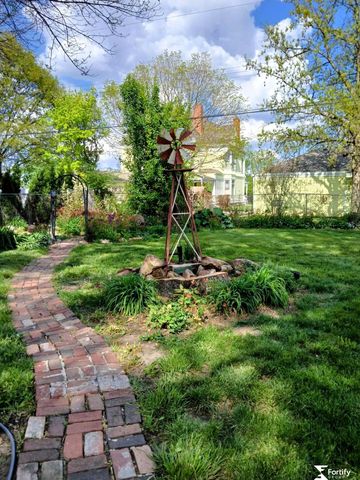 315 N 11Th Street, Geneva, NE 68361