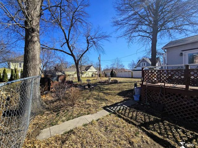 315 N 11Th Street, Geneva, NE 68361