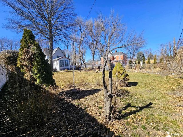 315 N 11Th Street, Geneva, NE 68361