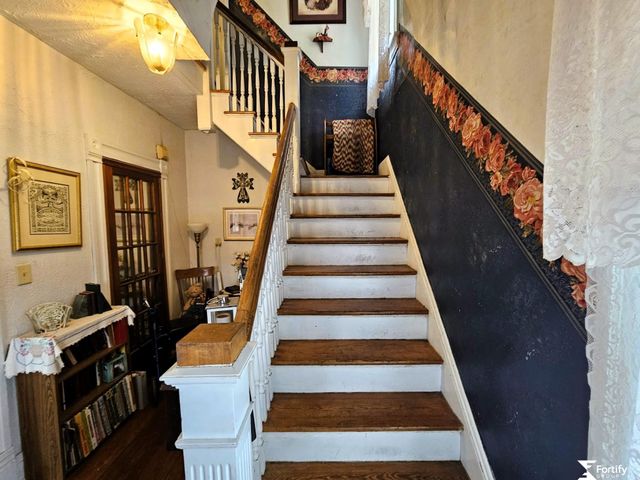 315 N 11Th Street, Geneva, NE 68361