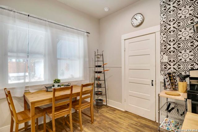 1828 hackberry, San Antonio, TX 78208