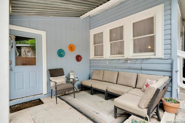 1828 hackberry, San Antonio, TX 78208