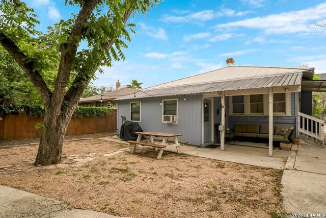 1828 hackberry, San Antonio, TX 78208