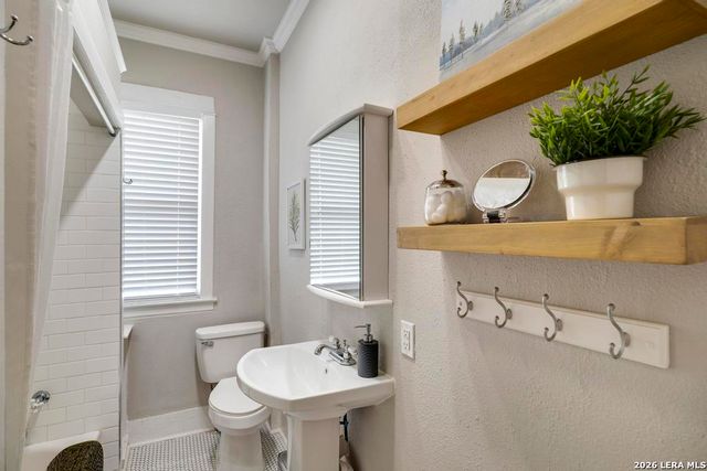 1828 hackberry, San Antonio, TX 78208