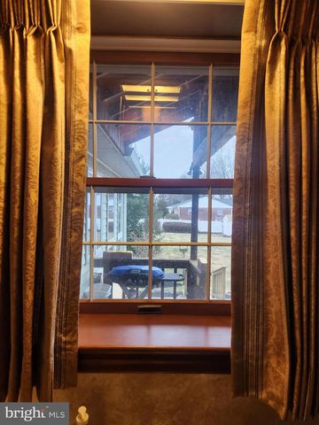 320 CRESTLINE DR, Willow Street, PA 17584