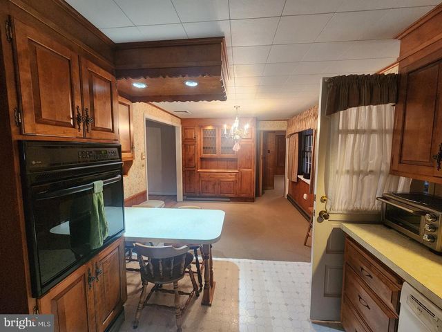 320 CRESTLINE DR, Willow Street, PA 17584