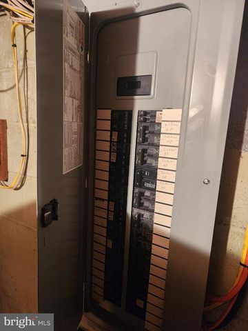 320 CRESTLINE DR, Willow Street, PA 17584