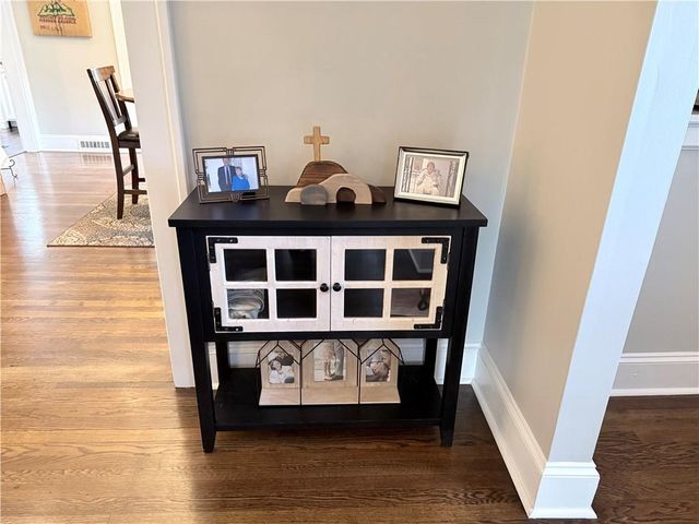 906 N Main Street NW, Conyers, GA 30012