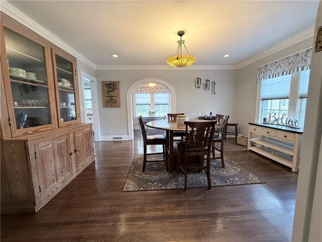 906 N Main Street NW, Conyers, GA 30012