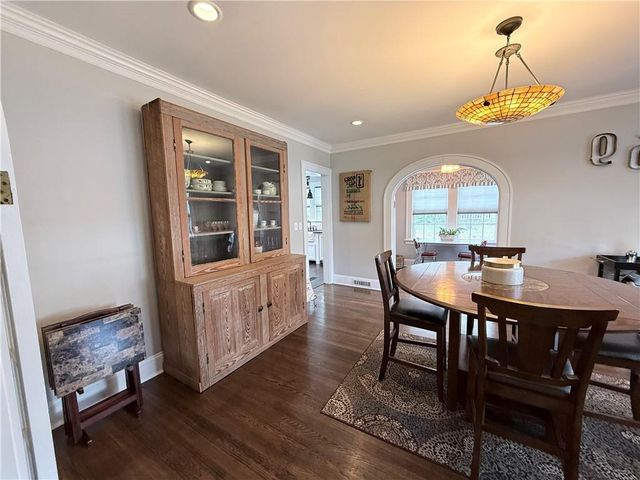 906 N Main Street NW, Conyers, GA 30012