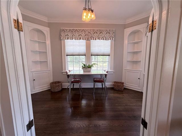 906 N Main Street NW, Conyers, GA 30012