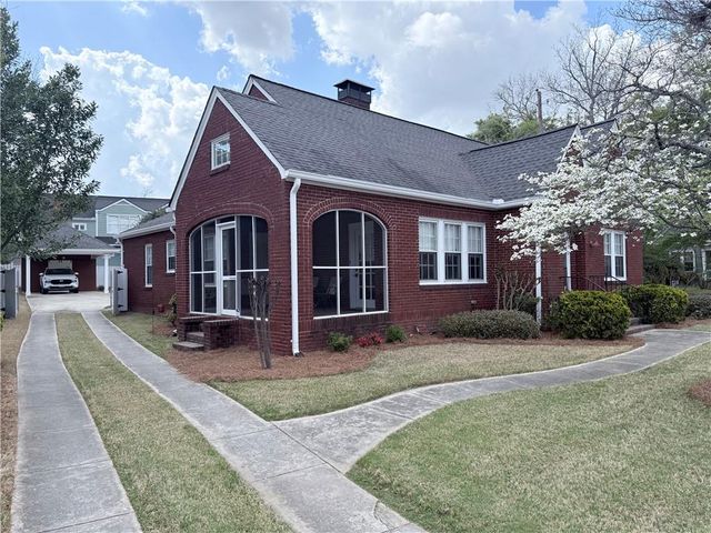 906 N Main Street NW, Conyers, GA 30012